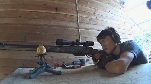 撃つ.jpg